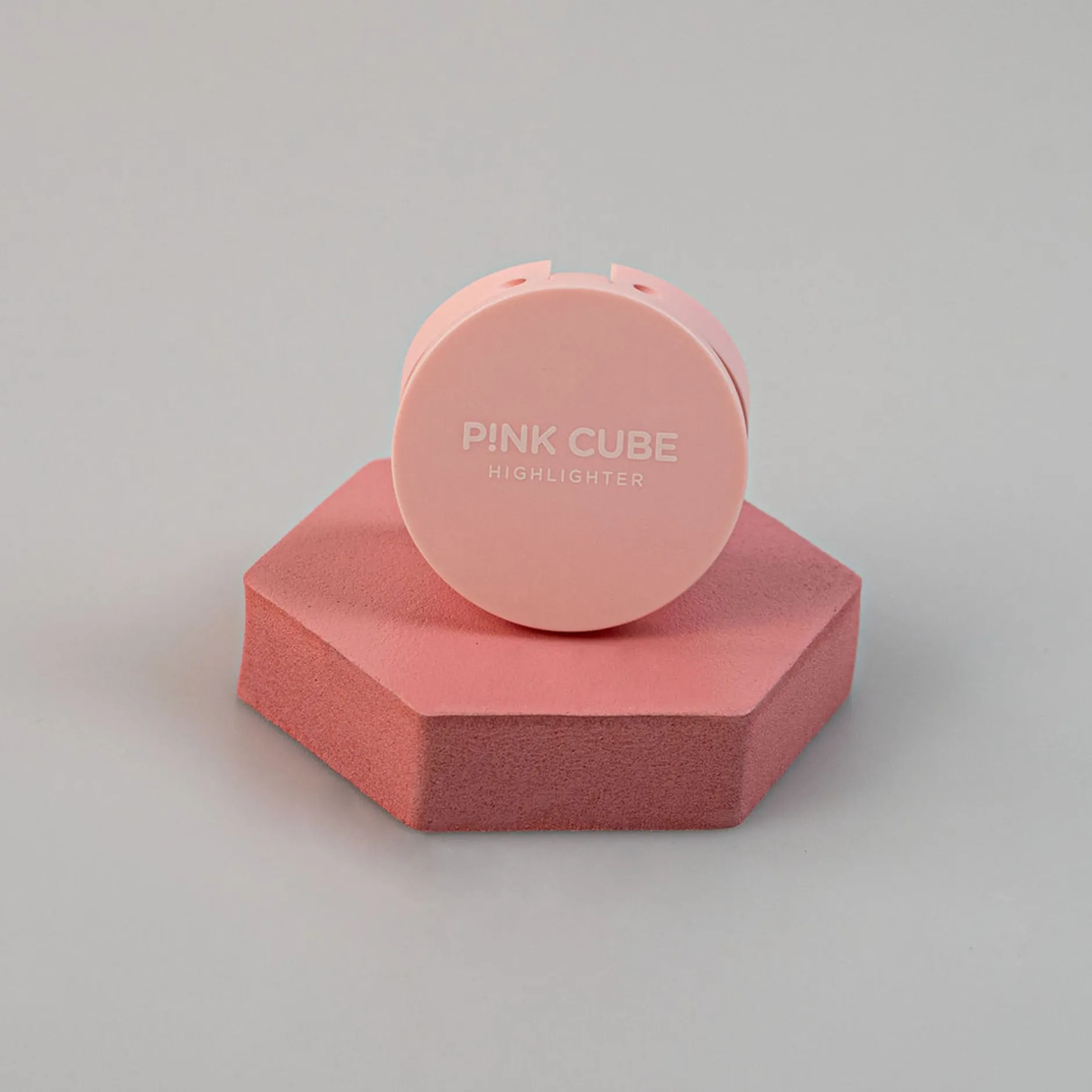 Sale MINISO Highlighter -Pink Cube (02 Dawn Glow)