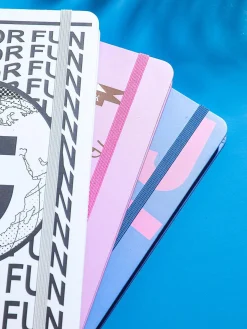 Sale MINISO Quaderno Happy Earth Con Elastico (1Pz)