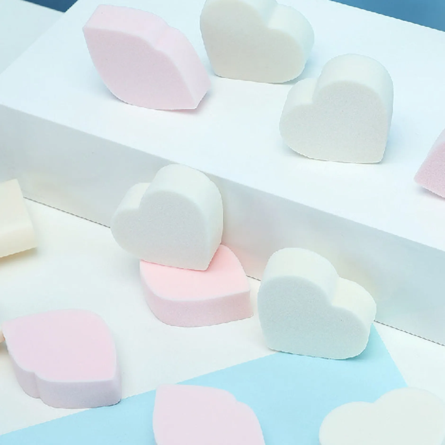 New MINISO Spugnette Make Up - We Bare Bears (10Pz)